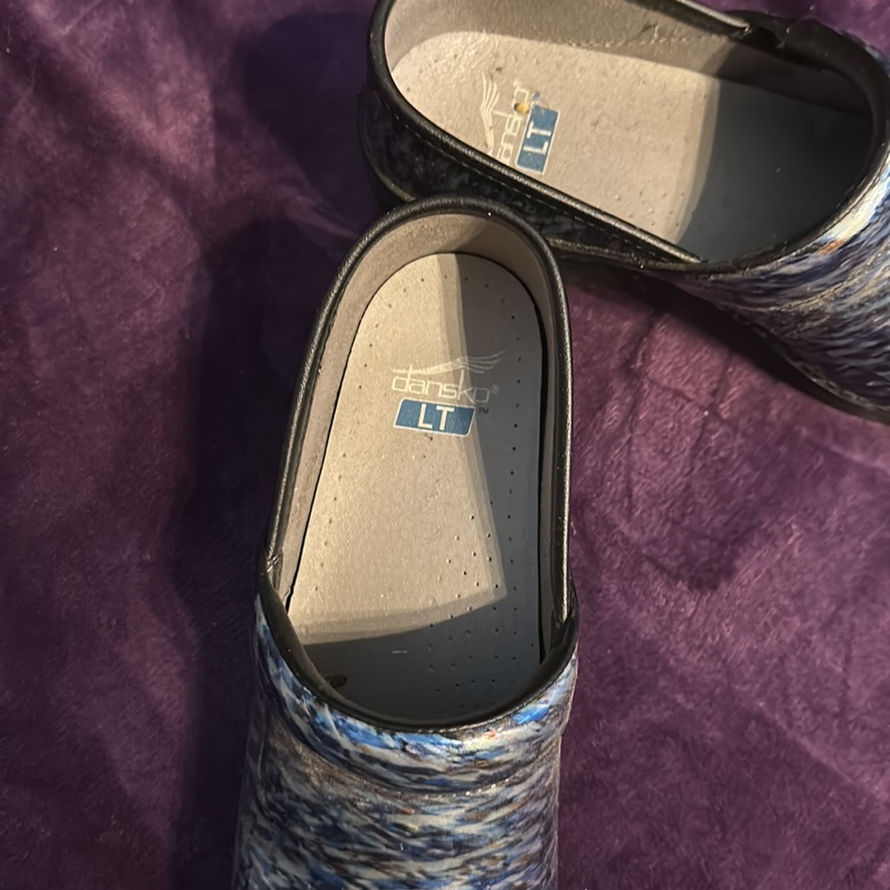Blue Marble Designed Dansko Work Clogs - image 2